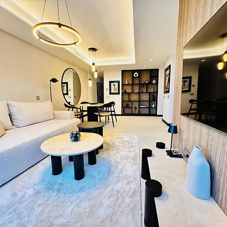 Salvador Center Premium Marbella